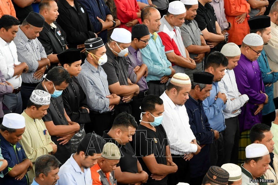 Kepentingan Solat Berjemaah di Surau dan Masjid